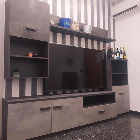 Ad Un Passo Dal Mare Apartamento Savona Exterior foto