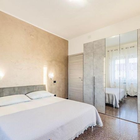 Ad Un Passo Dal Mare Apartamento Savona Exterior foto