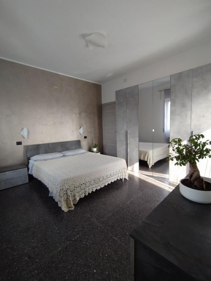Ad Un Passo Dal Mare Apartamento Savona Exterior foto